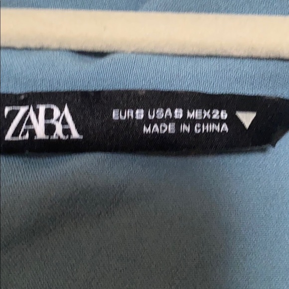 ZARA SMALL LIGHT BLUE CROP TOP - Picture 2 of 4